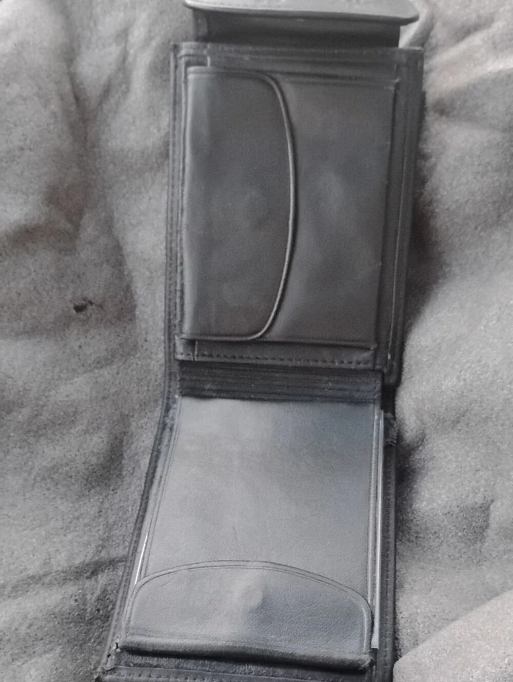 Buxton Black Leather Embossed  Pouch